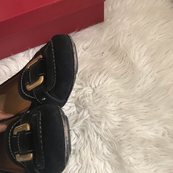 Salvatore Ferragamo Twirl Heels - Picture 2 of 8